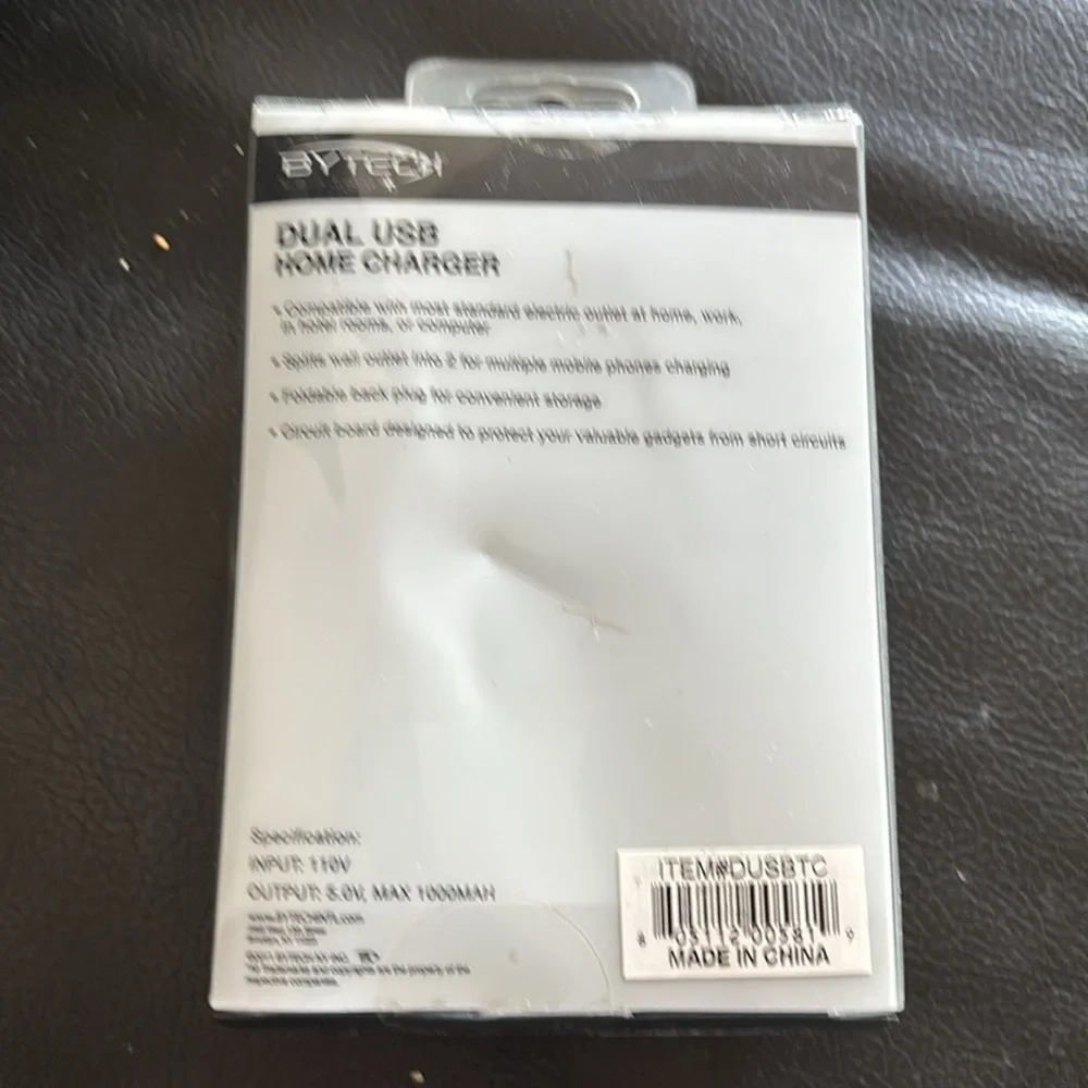 Black Dual USB Charger for Cell Phones